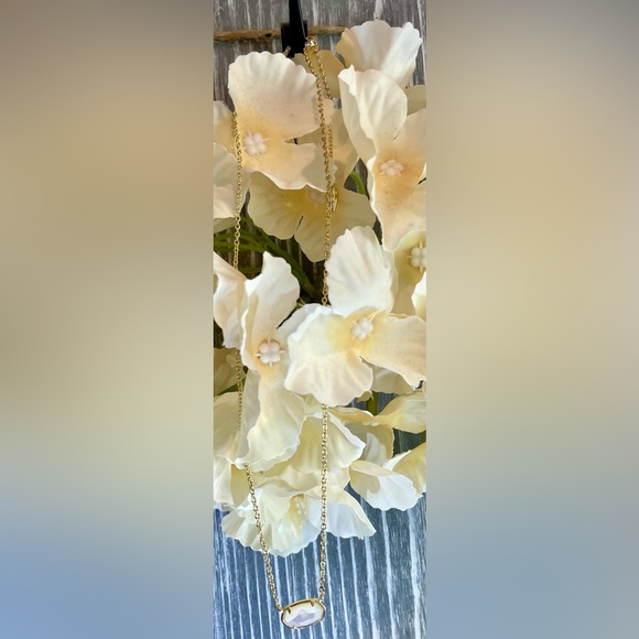 Kendra Scott Elisa Gold 14K Plated Mother of Pearl Necklace on Card w/ Dust Bag - Picture 6 of 9